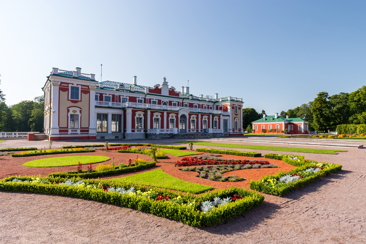 Kadriorg_Palace_Tallinn_ExpatExplore