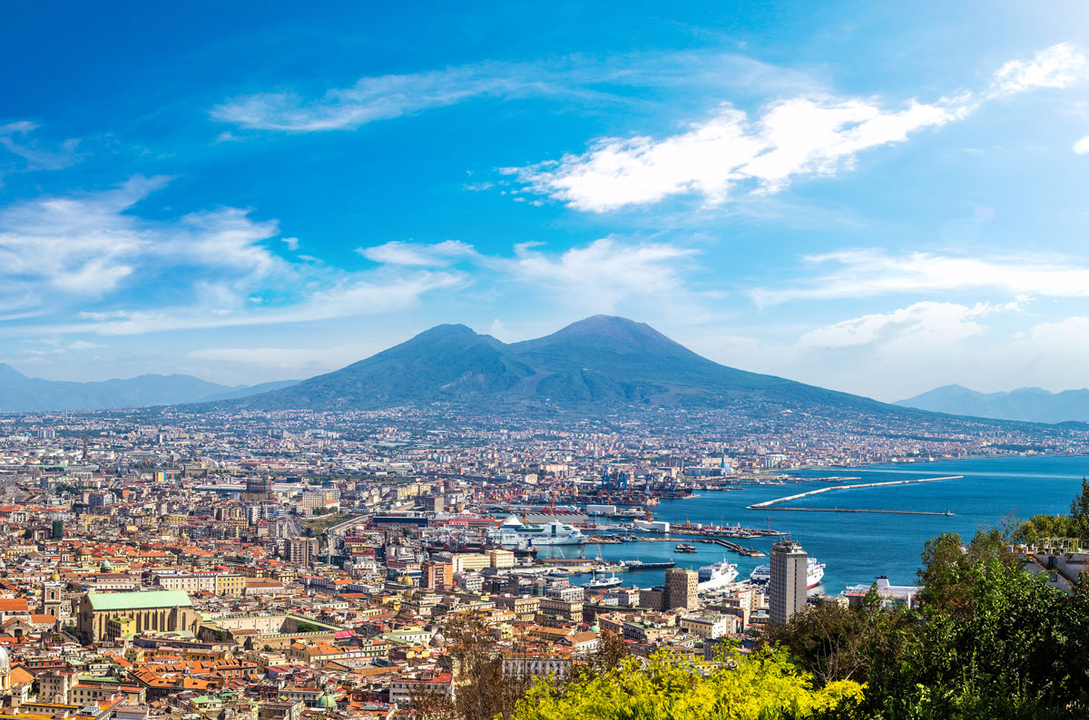 Naples_Italy_ExpatExplore