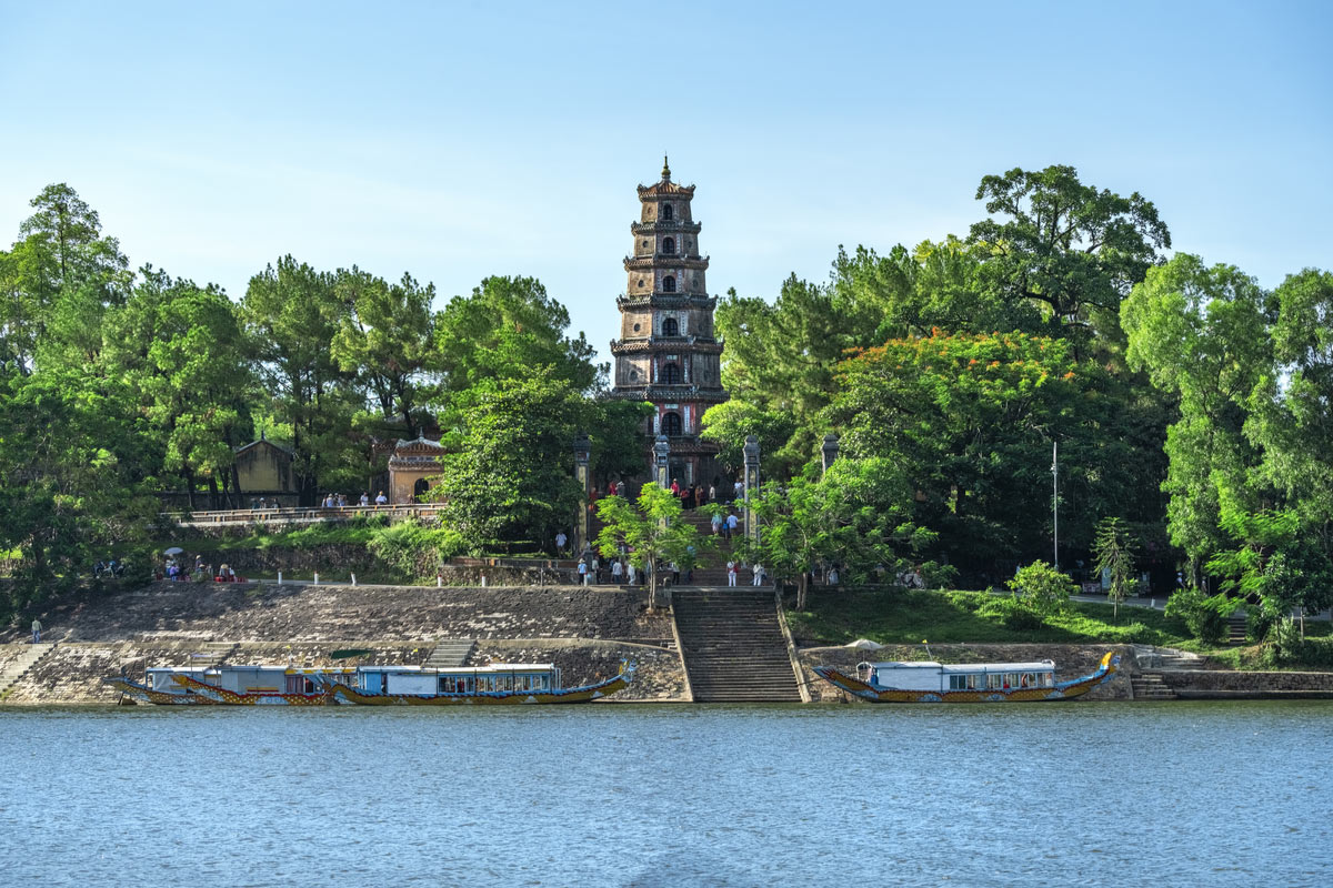 The Thien Mu Pagoda is one of the ancient pagoda in Hue city