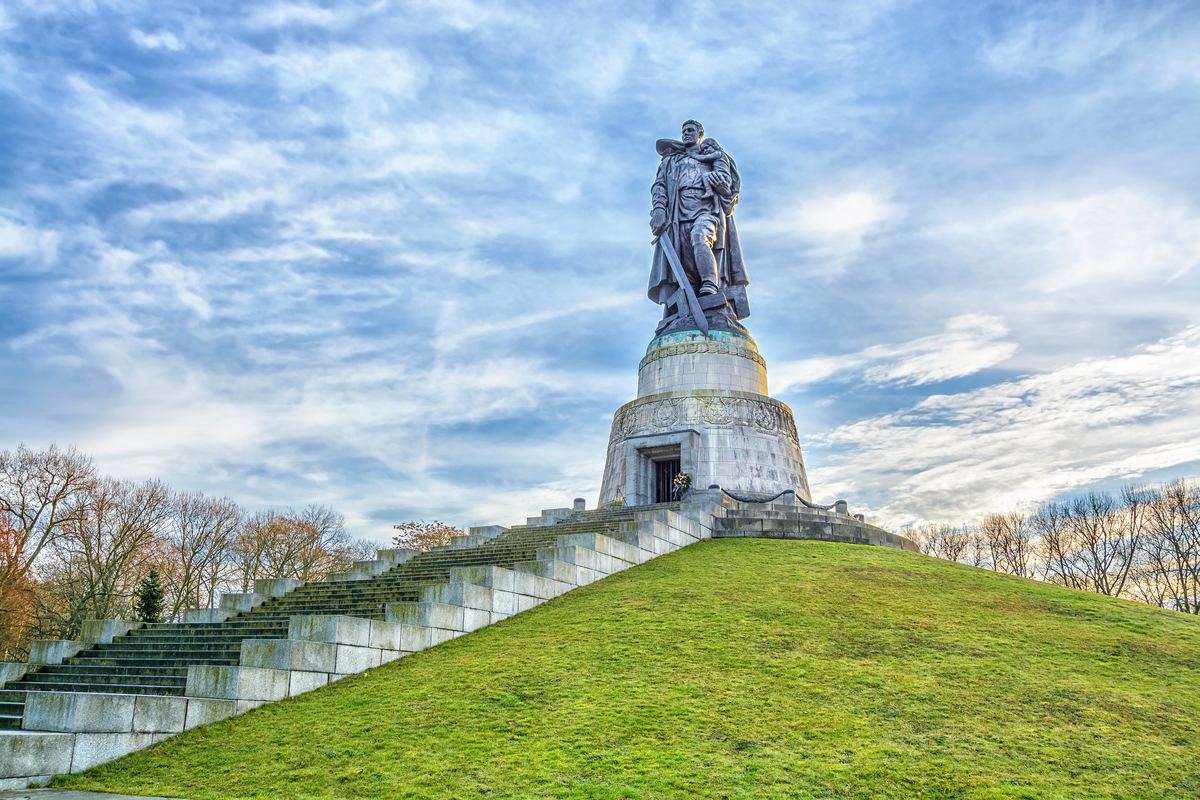 Sculpture in Soviet War Memorial Berlin Gems