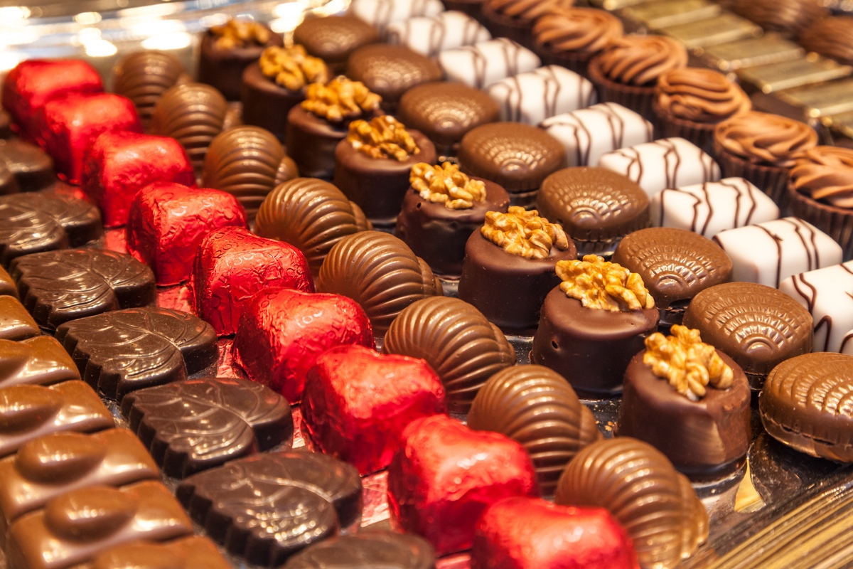 Various chocolate truffles 