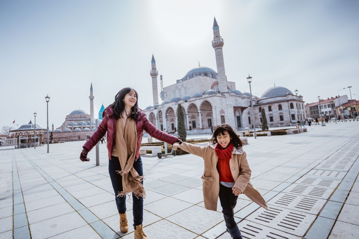 Mother and daughter in Istanbul, Turkey