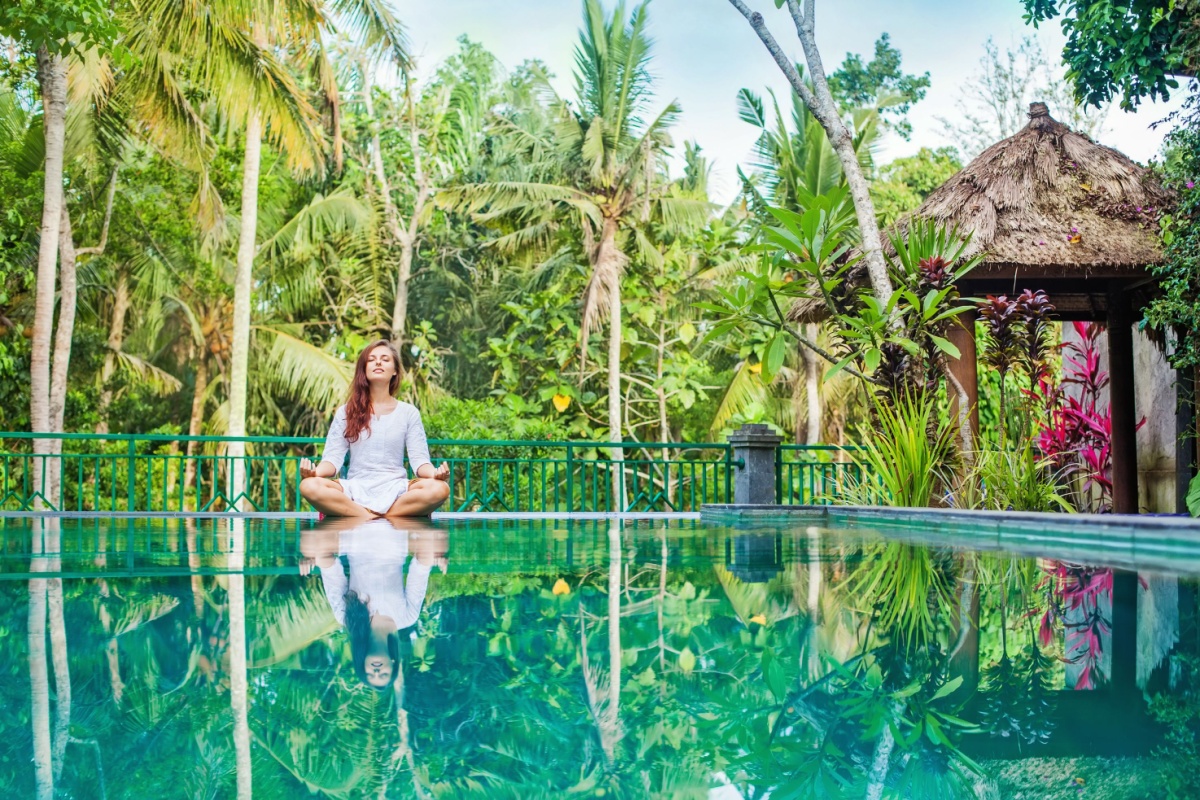 Yoga retreat, travel trends